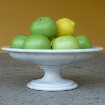 Fruit stand in White...