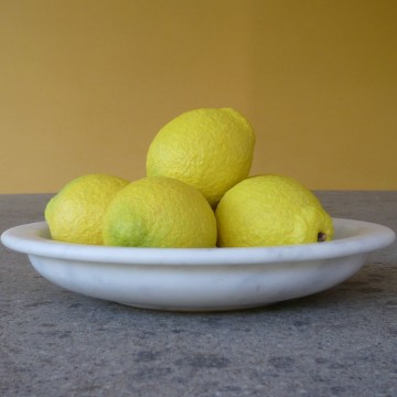 Fruit tray in White Carrara...