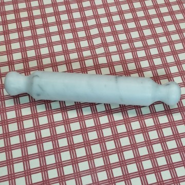 "Small" Rolling pin in...