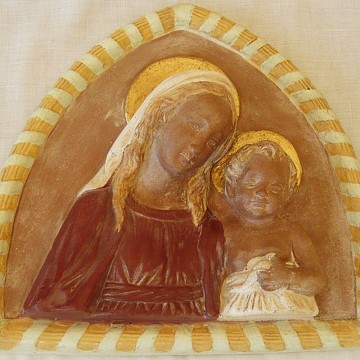 Madonna “Robbia” style with red mantle