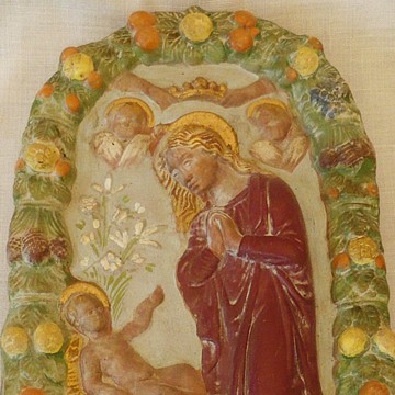 Madonna with child – green field