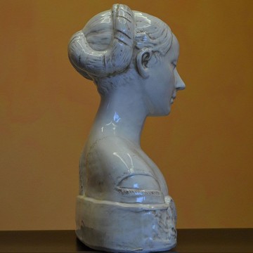 Bust of Isabella