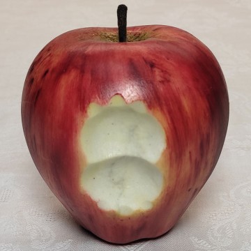 Bite the "Red Apple"